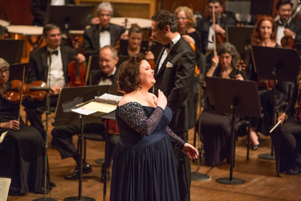 Mezzo-Soprano Jamie Barton’s Rich Storytelling Through Song