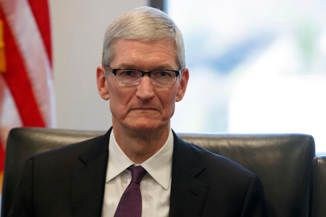 Apple CEO Tim Cook Hopes Parler ‘Comes Back’ After Fixing Content Moderation