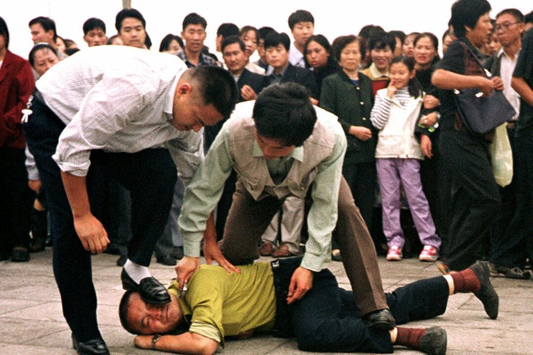 Some Places in China Waver on Persecution of Falun Gong
