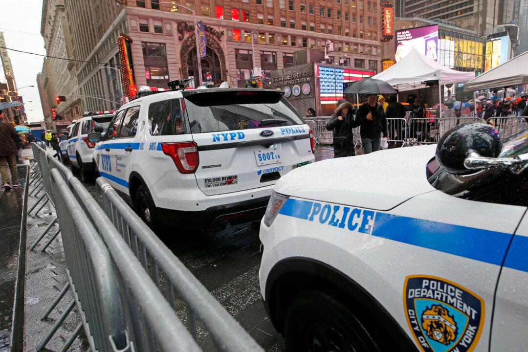 Police Unions Criticize NYPD Retreat From Cop-Assault Suspect’s Home