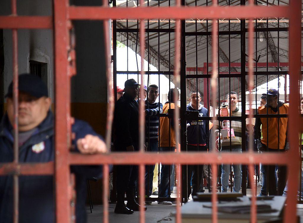 16 Prisoners Decapitated, 57 Dead in Prison Uprising in Brazil