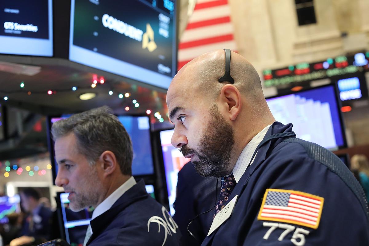 Still More Upside for US Stocks in 2017, Say Analysts
