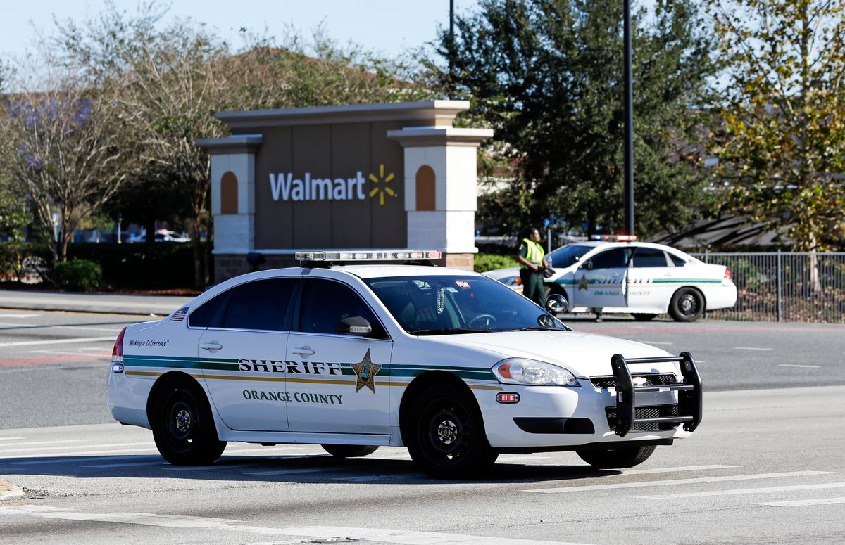 Police: Officer Shot in Orlando, Suspect Still at Large
