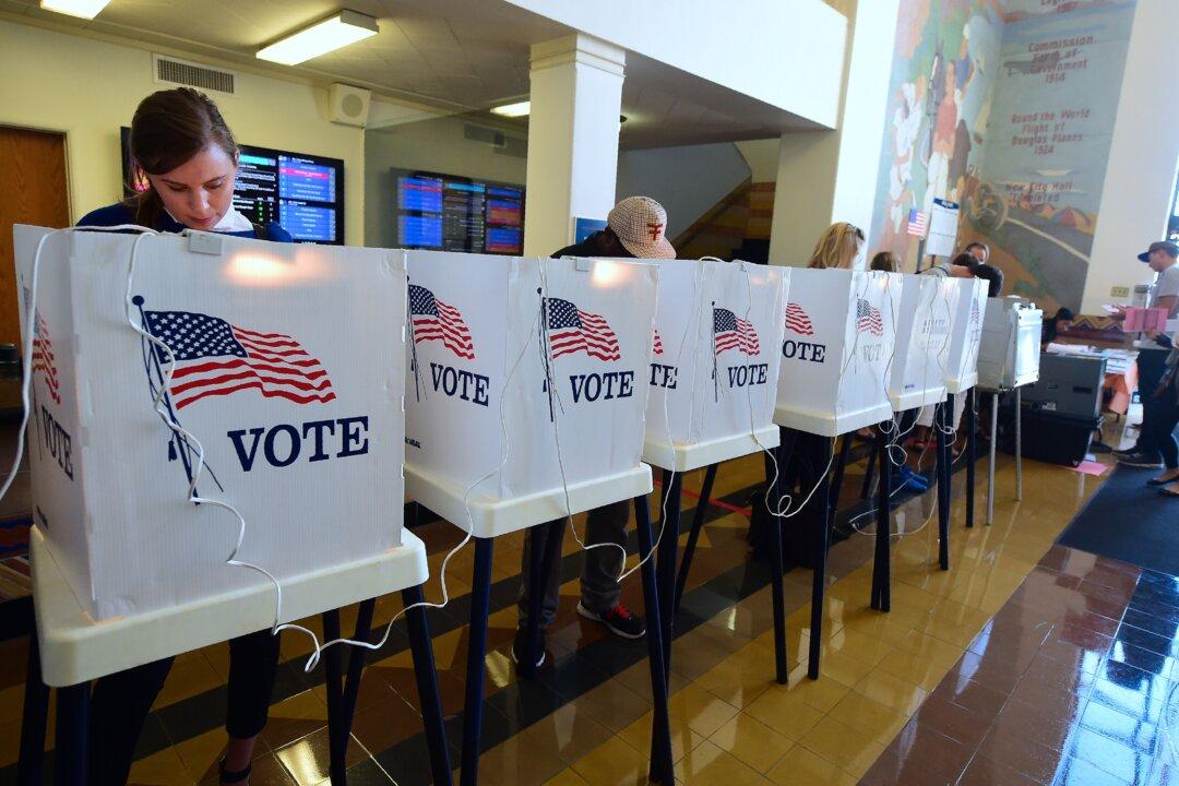 172 Environmentalists Urge Biden Vote—and Not for Green Party Candidate