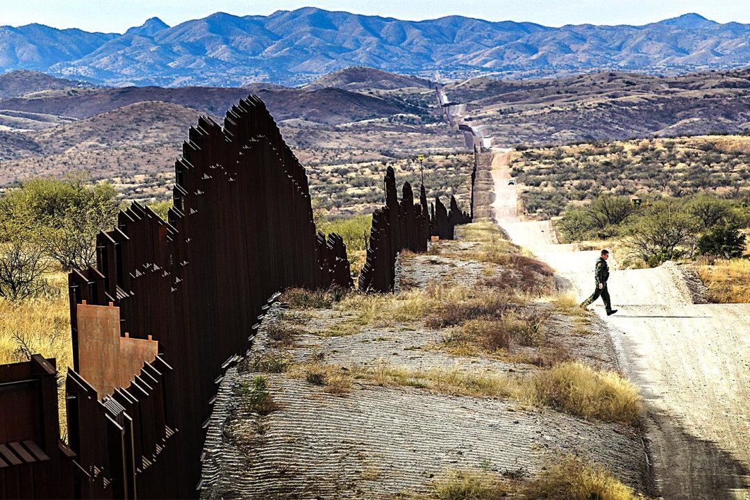 Human Smuggler Sentenced to 10 Years After Leaving Woman to Die in Arizona