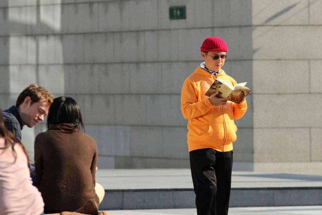 Chinese Billionaire Xiao Jianhua Being Investigated in Beijing, Source Says