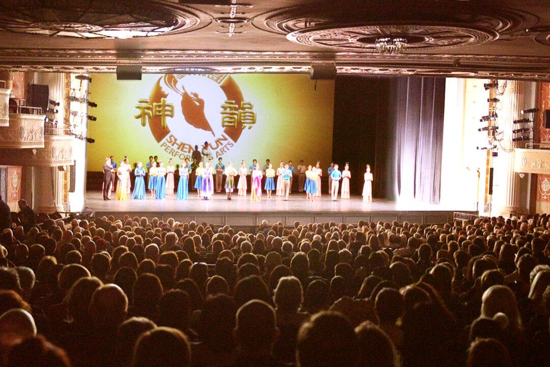 Film Director: Shen Yun Consistently Shows a Way Toward Peace on Earth