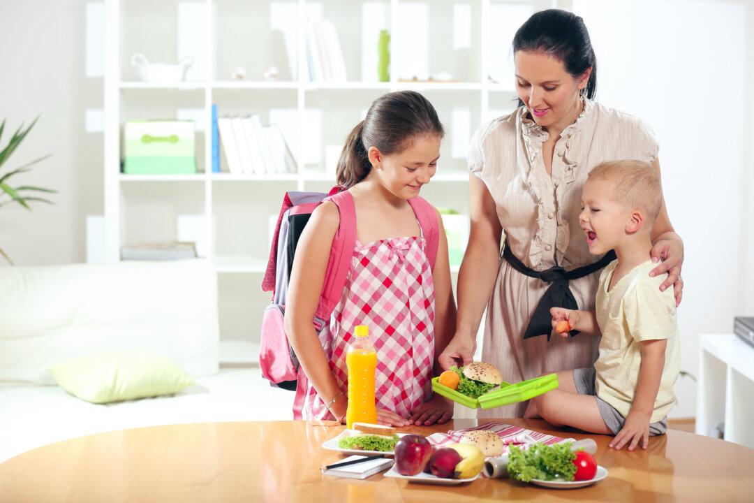 School Lunch: 5 Ways to Make Lunchbox Prep Easier