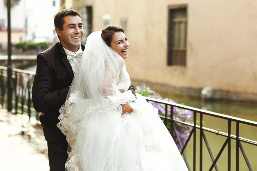 Stress Hormone Drops Faster in Married People