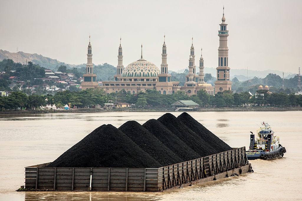 Indonesia’s Last Stand for a Coal Industry in Peril