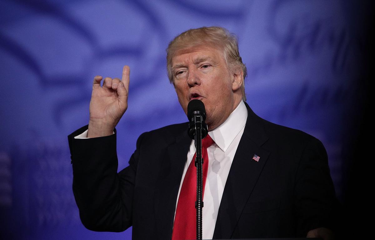 Trump Calls Out the Media at CPAC