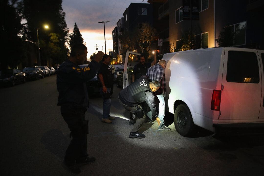 Activist Groups in Several States Scramble to Inform Illegal Immigrants