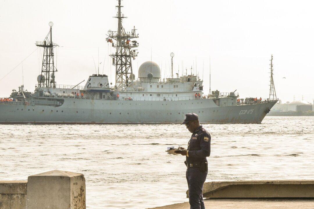 Russia May Put Troops in Venezuela and Cuba if US Tensions Continue