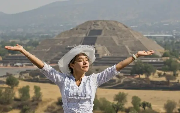 REPLAY: Visitors Gather at Mexico’s Archaeological Sites for Spring Equinox