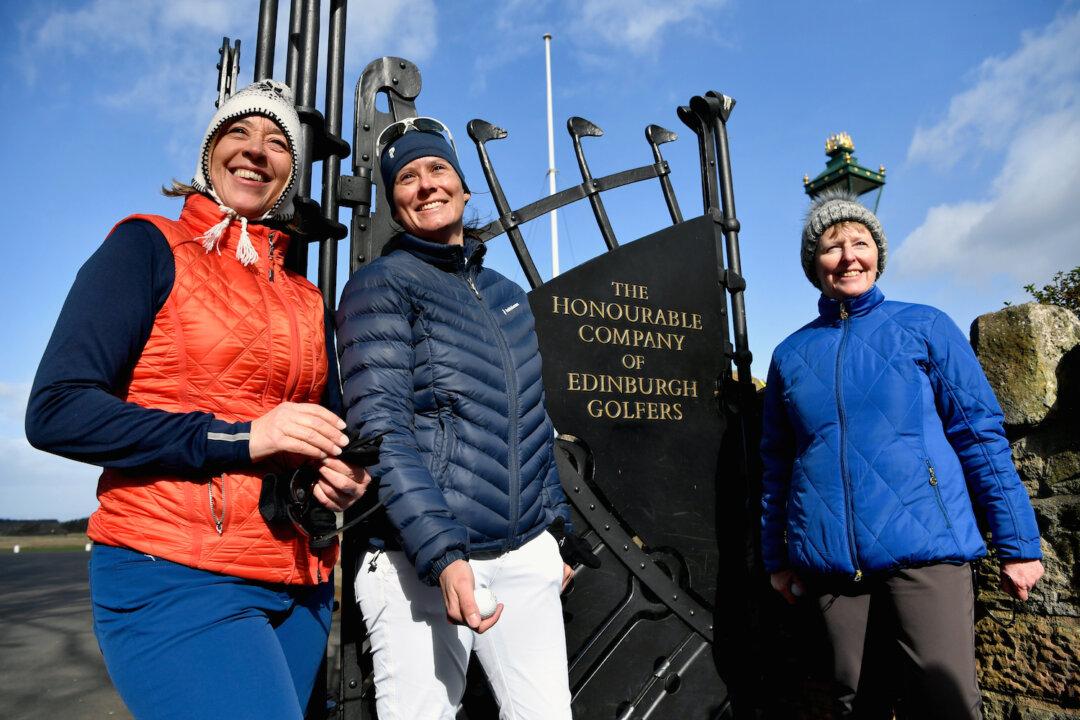 Muirfield Welcomes Women—273 Years Later
