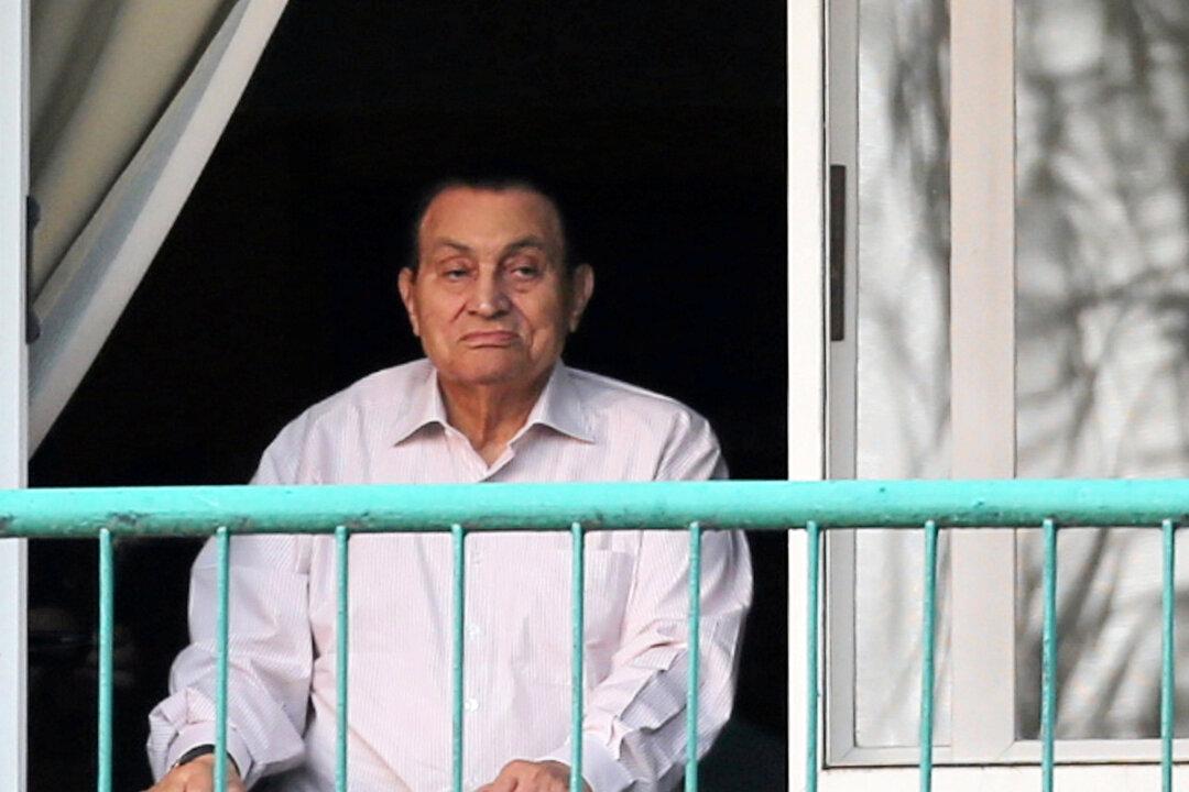 Egypt’s Toppled President Mubarak Freed After 6-year Detention