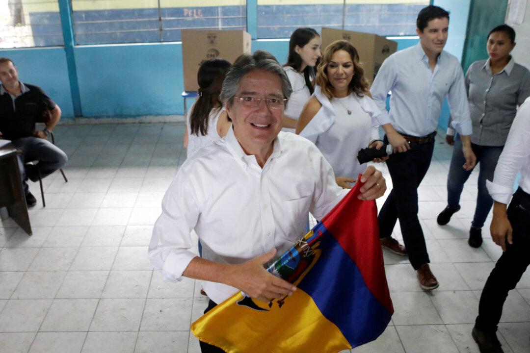 Ecuador Presidential Election Exit Polls Suggest Leftist, Conservative Neck-and-Neck