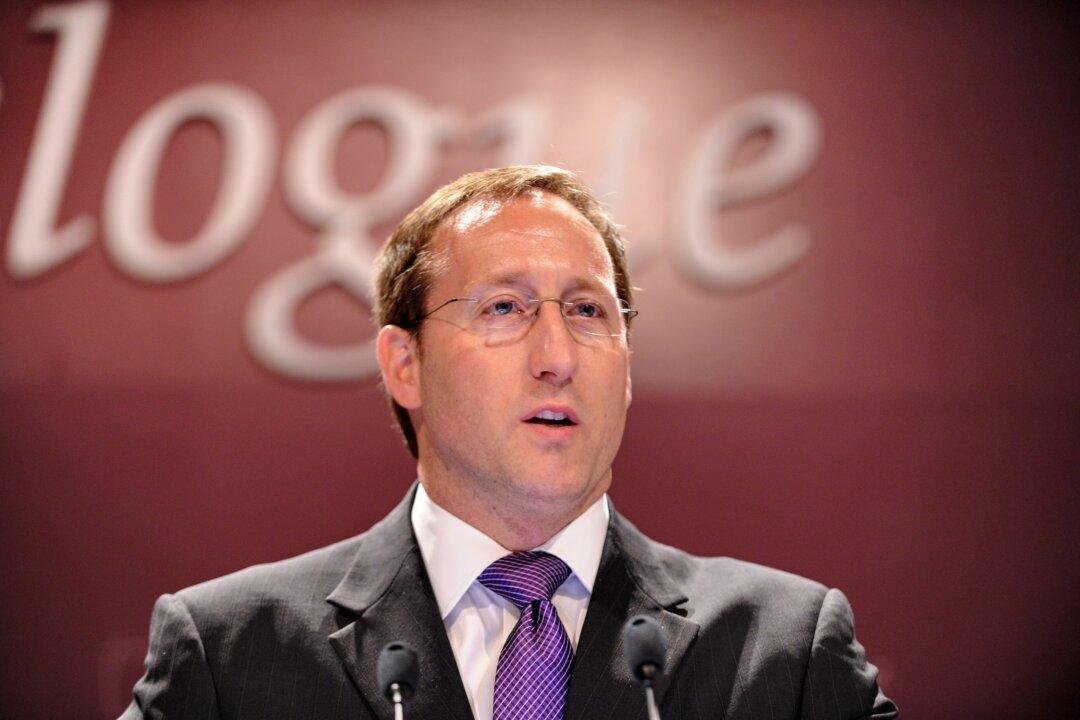 Security, Human Rights Critical in Canada-China Trade Talks, Says Peter MacKay
