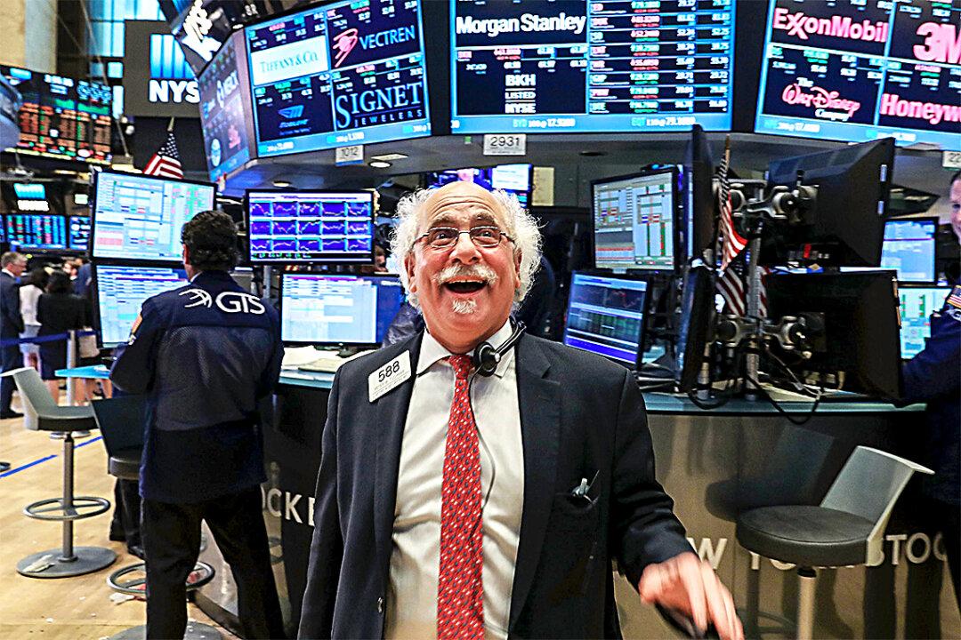 New York Overtakes Hong Kong as Top IPO Destination