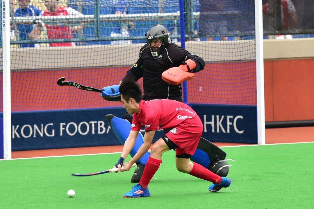 Spectators Eye Mouth-watering Finale to 2017 Holland Cup