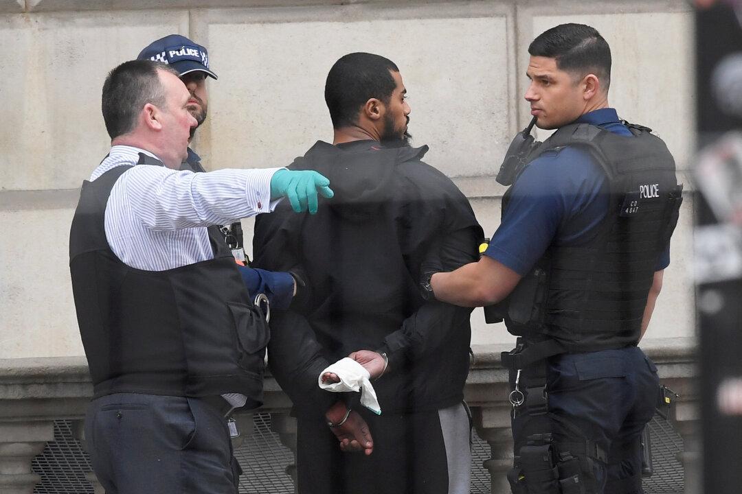 Armed British Police Arrest Man With Knives Near May’s Office