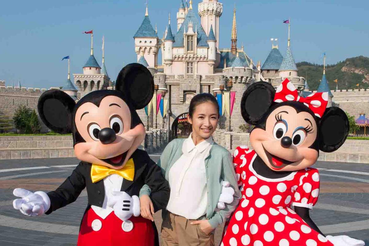 Mrs Hong Kong and Mr Japan