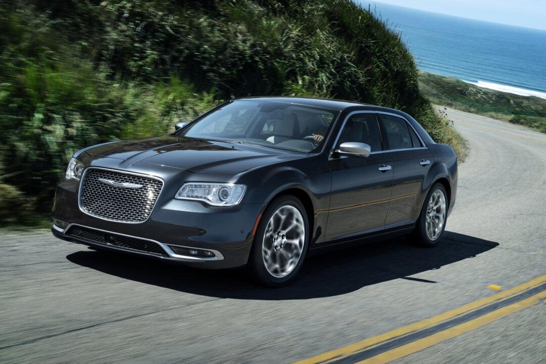 2017 Chrysler 300S