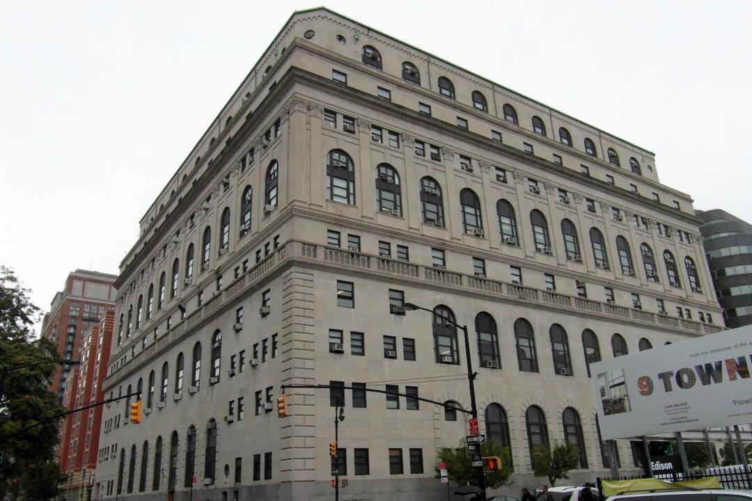 Alternative Sentencing of Illegal Immigrants Creates ‘Unequal Justice System,’ Says Expert