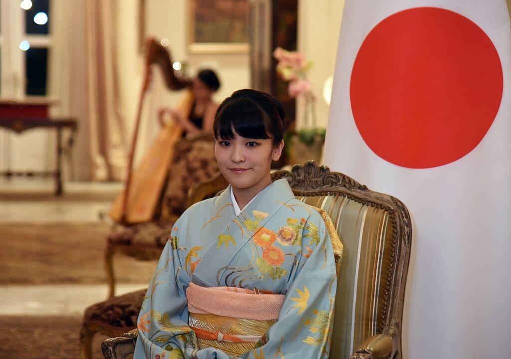 Japan Princess to Wed, Sparking Debate on Shrinking Royal Family