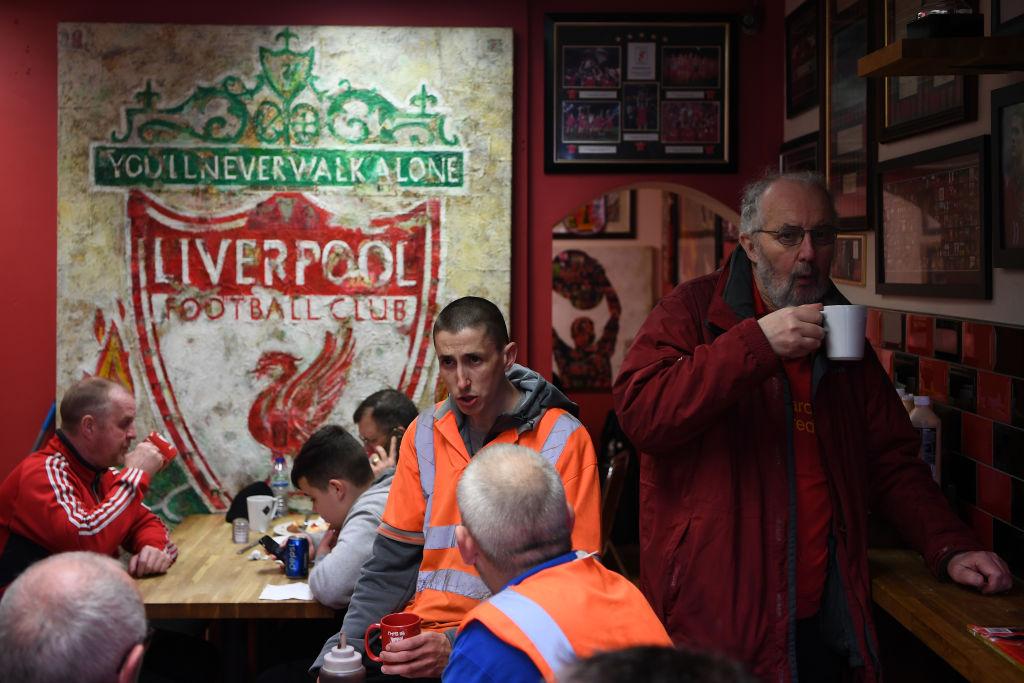 Young Brits Swap Pints for Lattes