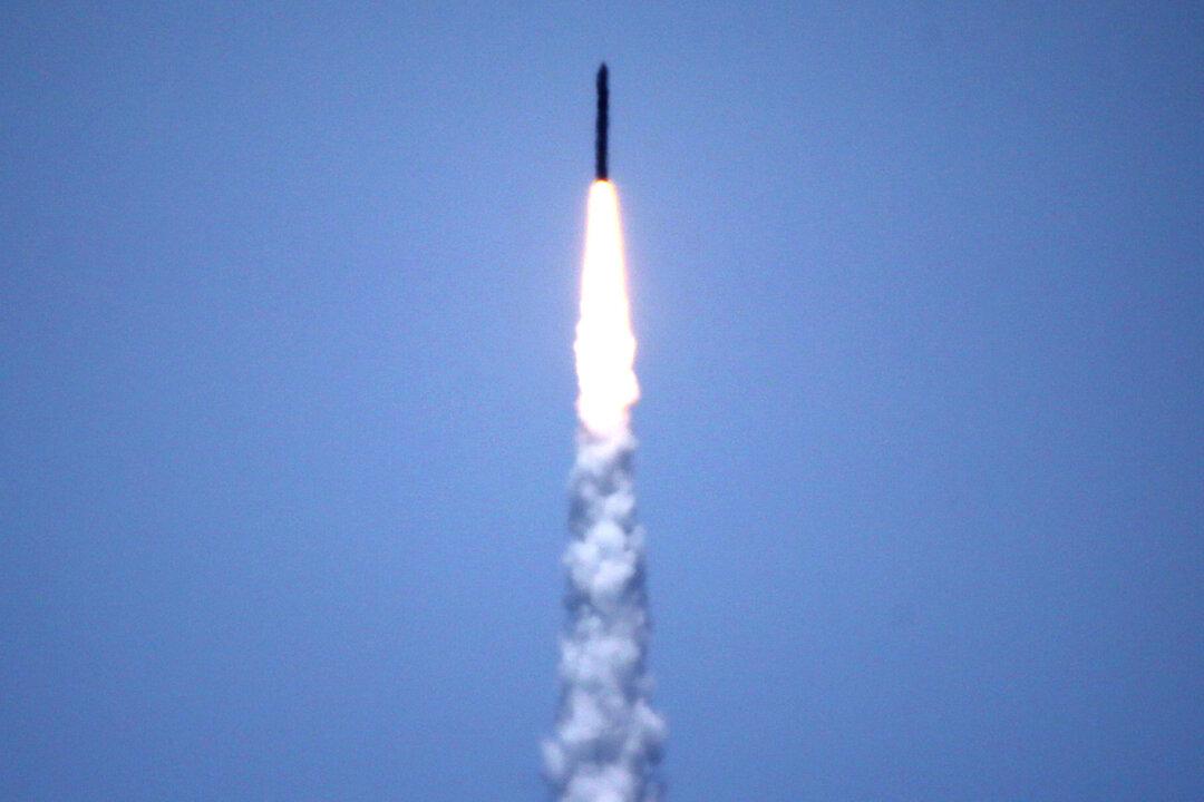 Israel Says Projectile Intercepted as Houthis Claim ‘Hypersonic Missile’ Fired