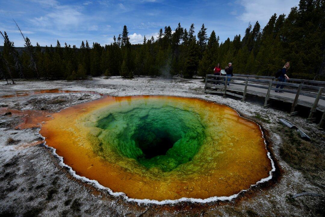 USGS Update: Yellowstone Volcano Not ‘Overdue’ for an Eruption