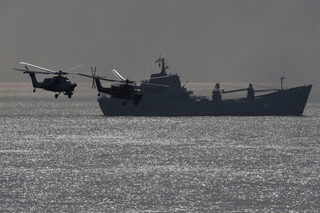 Former Russian Admiral Defends Sailors Sunbathing Amid Near-Collision