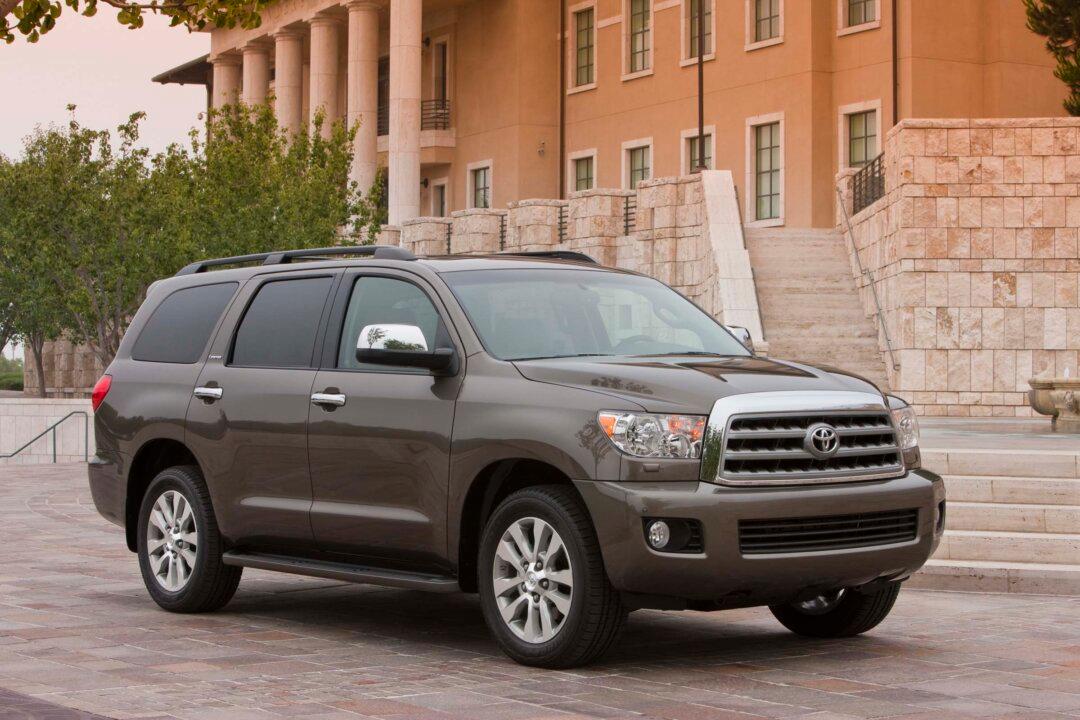 2017 Toyota Sequoia 4WD Platinum
