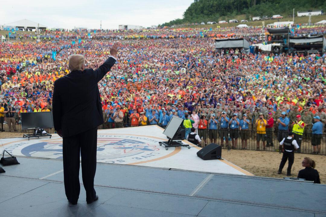40,000 Boy Scouts Chant ‘We Love Trump!’ as President Speaks at 2017 National Jamboree