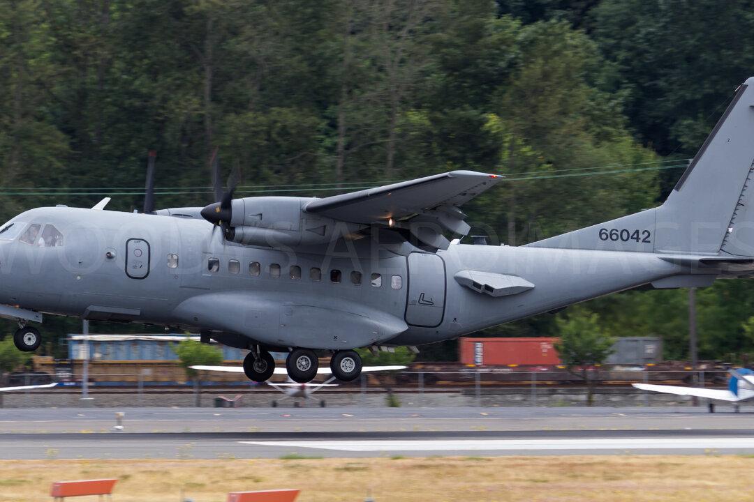 Mysterious Military Spy Plane Circles Over Seattle for 2 Weeks