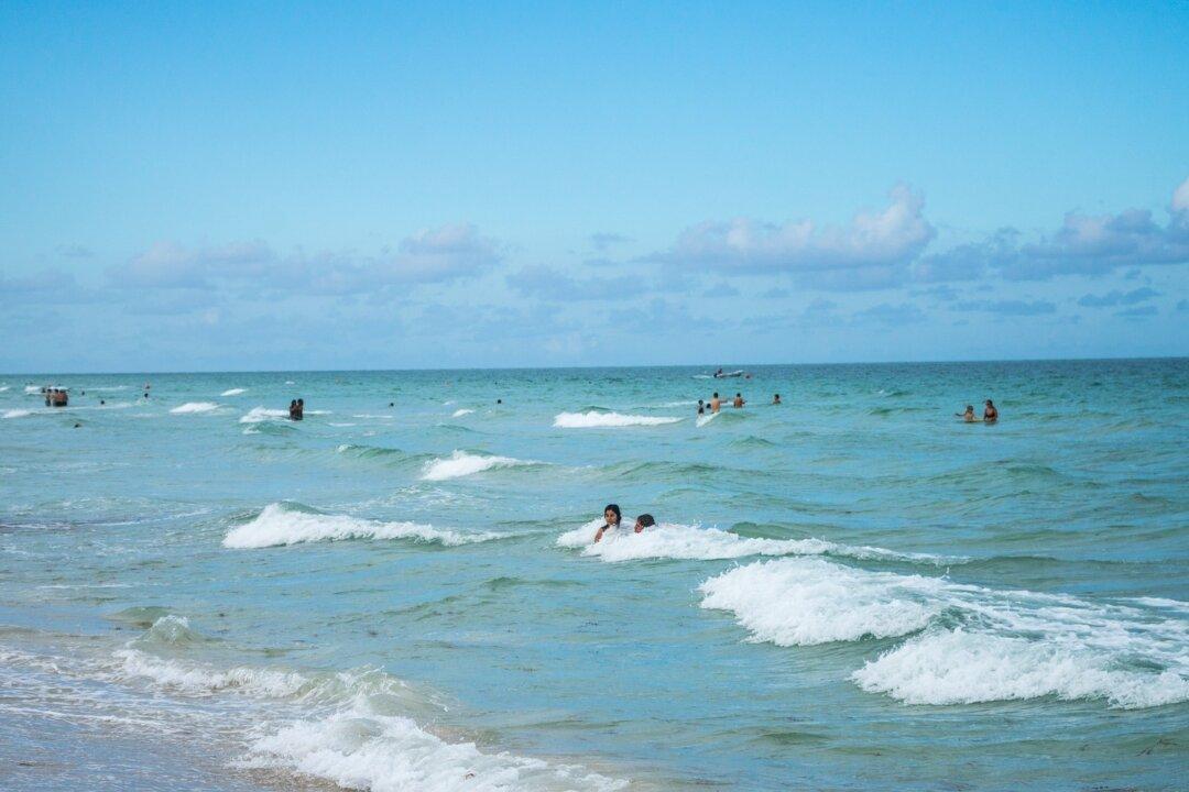 Florida Resident Catches Deadly Ocean-borne Bacteria