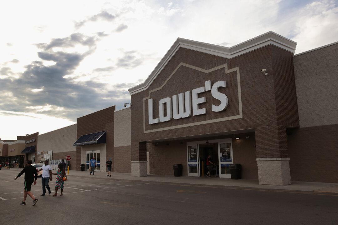 New Jersey Couple Scams Lowes Website, Orders $250,000 In Unpaid Merchandise