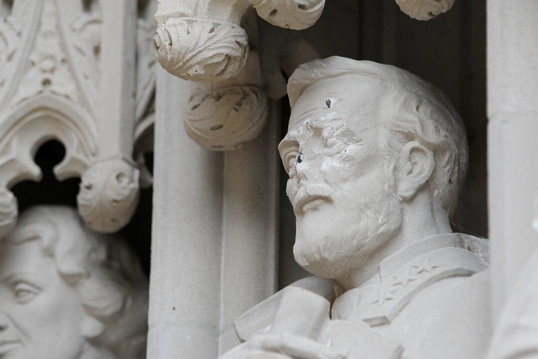 Movement to Remove Confederate Statues Expanding