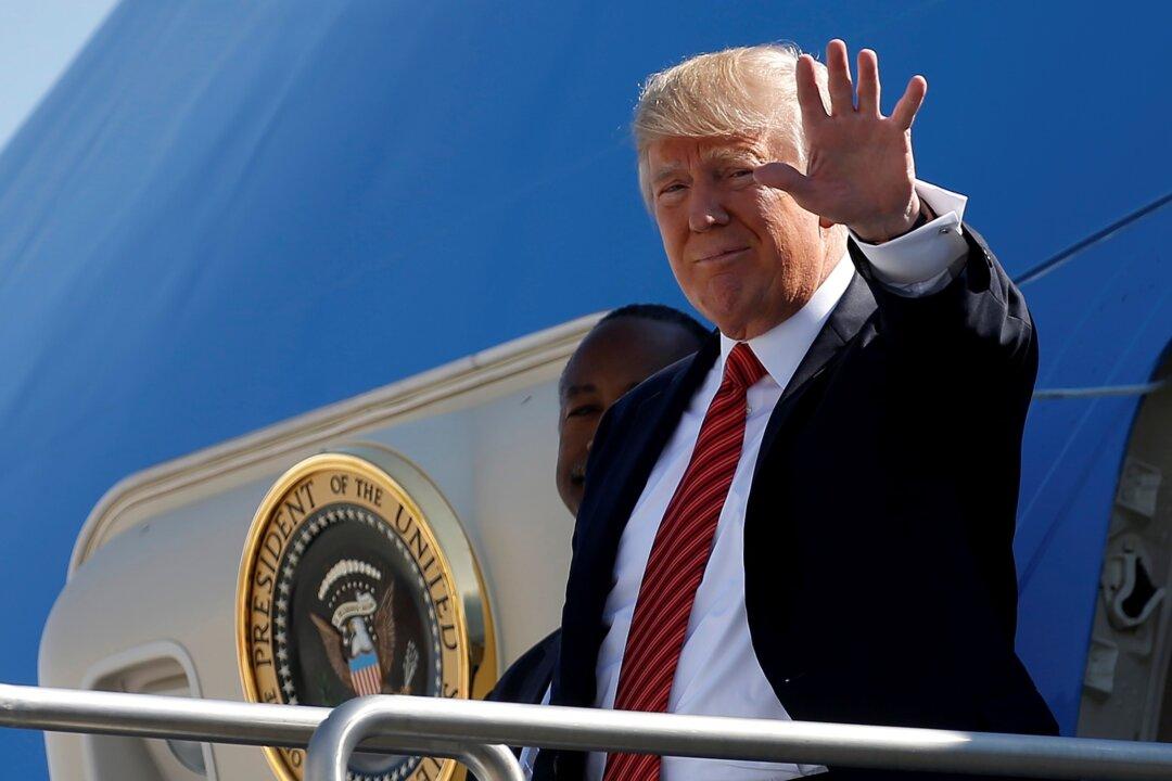 Trump New Sanctions Seek to Halt Financing for Venezuela ‘Dictatorship’