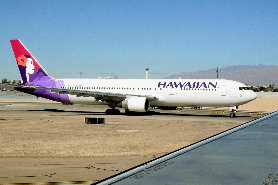 Aggressive Passenger Ordered to Pay Some $100,000 to Hawaiian Air