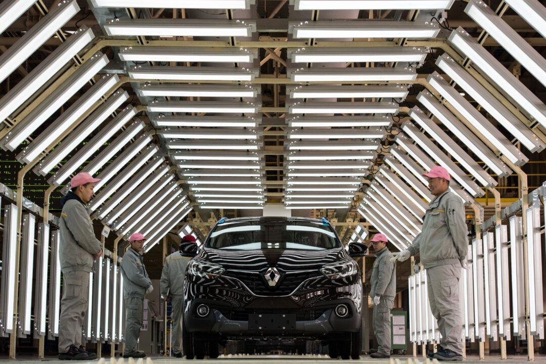 A Take on Recent Money Flows Into China