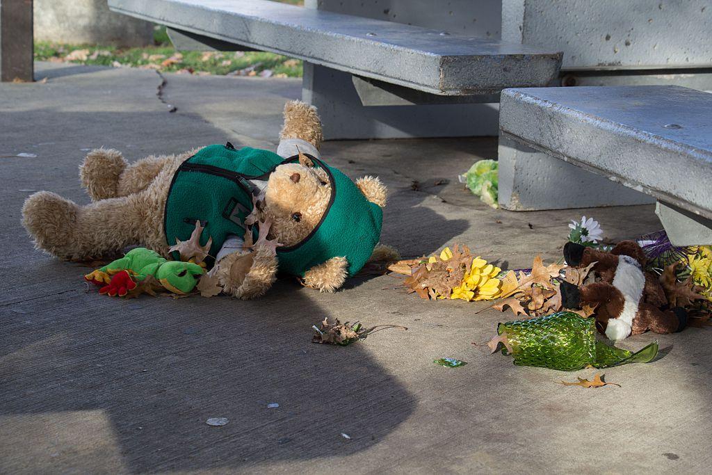 Police Find 5-Year-Old Girl Locked in Tiny Closet With Rat Poison