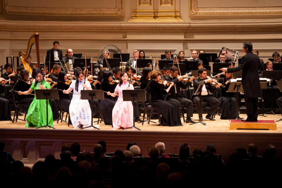 Shen Yun Orchestra and the Power of Music to Heal