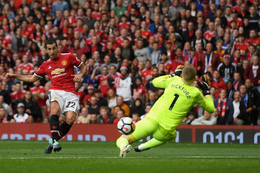 Manchester United and Manchester City Lead the EPL Table After 5 Rounds, with Crystal Palace Glued to Last Place, Yet to Win