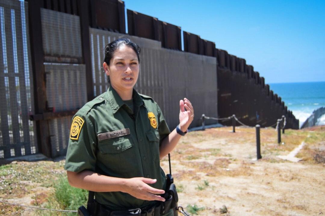 Reports: Border Wall Construction Underway in San Diego, California