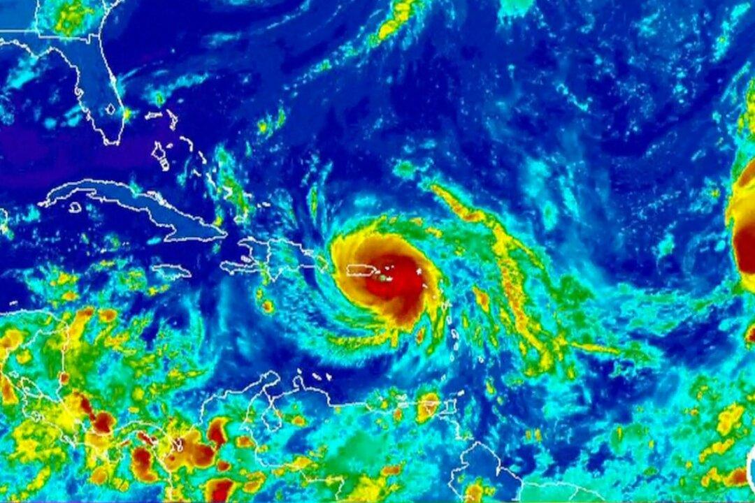 Hurricane Maria Brings ‘Destructive Winds’ to Puerto Rico: NHC