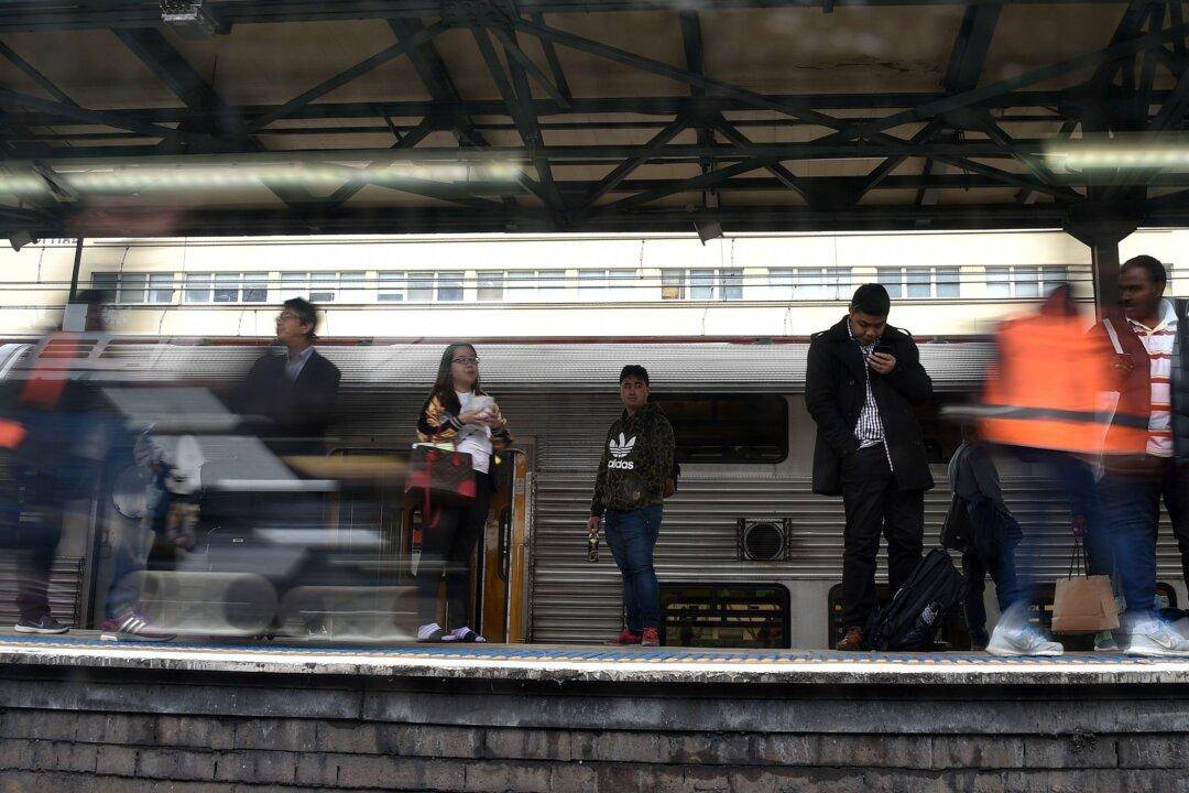 Sydney’s Faltering Train System to Be Reviewed