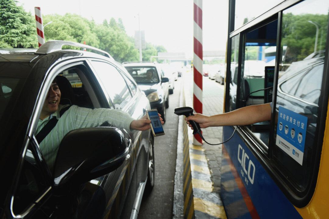 Chinese Embrace Convenience—and Privacy Concerns of Mobile Pay