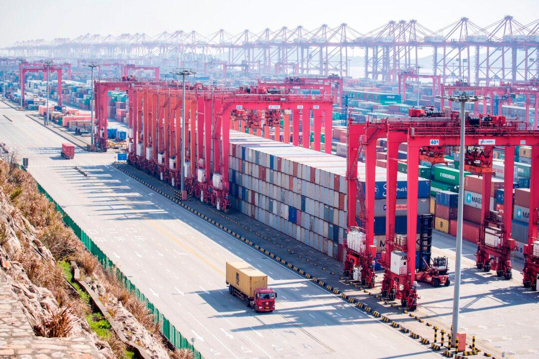 China Goods Exports to US Falling Three Times Faster Than US Exports to China